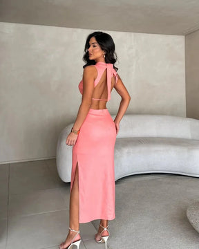 Vestido Midi Mirella Recortes e Detalhes Vazados - Compre 1 Leve 2!